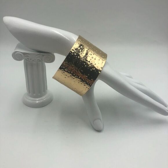 18K Gold Plated Women's Wide Cuff Bracelet Textured Look Bold Statement - Picture 6 of 12